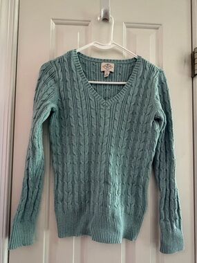 Cable Knit V-Neck Sweater in Teal Green